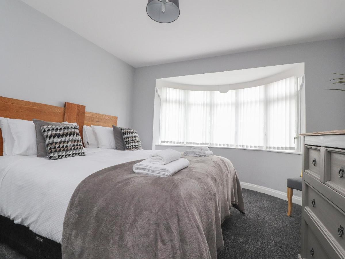 Вилла 23 Ryden Avenue Кливлис Экстерьер фото